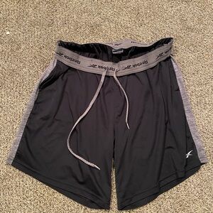 Men’s Size Large Reebok Athletic Shorts
